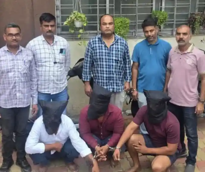 Mumbai ANC Drug Bust એન્ટી નાર્કોટિક્સ સેલનો સપાટો, બોરીવલીમાંથી ₹૩.૦૮ કરોડના એમડી ડ્રગ્સ સાથે ૩ રીઢા પેડલર ઝડપાયા