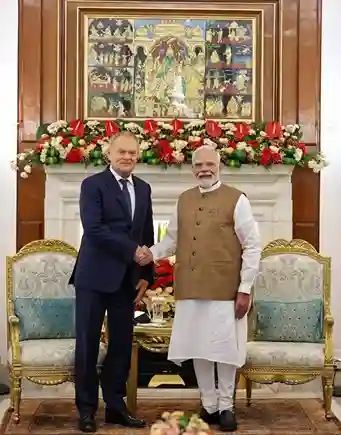 Poland PM Praises Narendra Modi   વૈશ્વિક મંચ પર ભારતનો ડંકો રશિયાયુક્રેન યુદ્ધ વચ્ચે પોલિશ પીએમનું મોટું નિવેદન; શાંતિ અને સ્થિરતા માટે ભારતની ભૂમિકા નિર્ણાયક